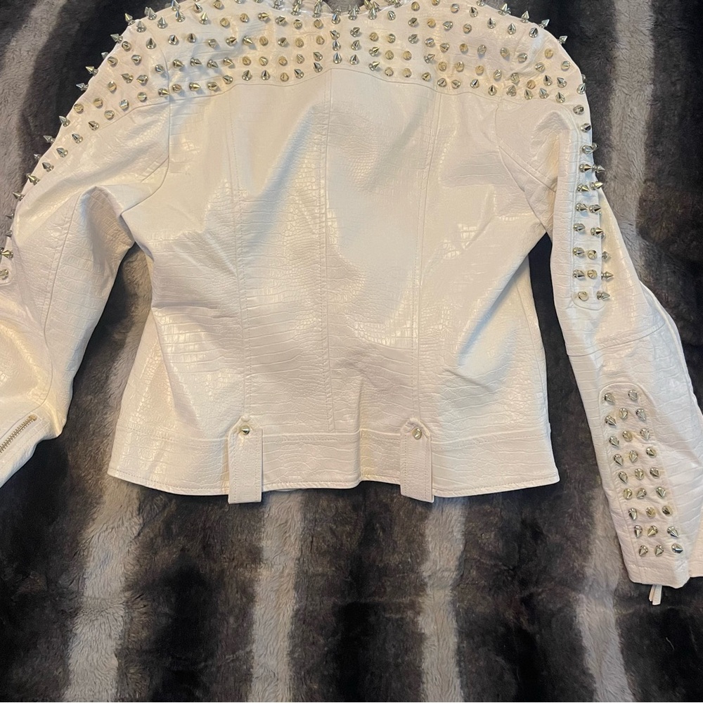 NWT SX Women Faux Leather PU White Jacket Studded Rivet Fashion Jacket Size M - Picture 3 of 12